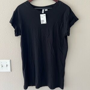 Divided by H&M Black Short Sleeve T-Shirt. Size XS NWT